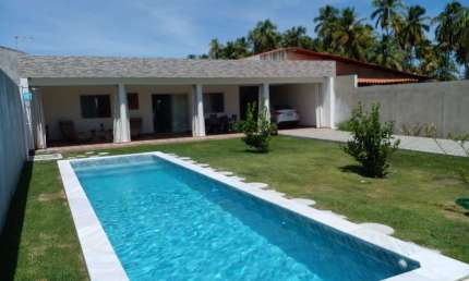 Casa em Condomínio Fechado em Paripueira com 2 suítes - 430m²