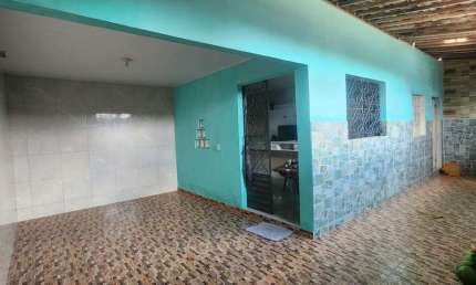 Casa no Bairro do Benedito Bentes com 3 dormitórios sendo 2 suítes - 192m²