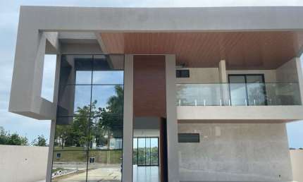 Casa de Alto Padrão com 4 suítes + DCE no Bairro da Serraria - 603m²