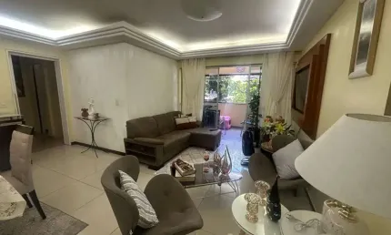 Apartamento com 3 dormitórios sendo 1 suíte na Ponta Verde - 101m²