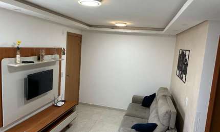 Apartamento com 2 dormitórios no Tabuleiro dos Martins - 42m²