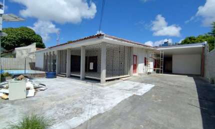 Casa comercial com 5 salas para alugar na Rua Industrial Luiz Calheiros Júnior, 273, Farol, Maceió