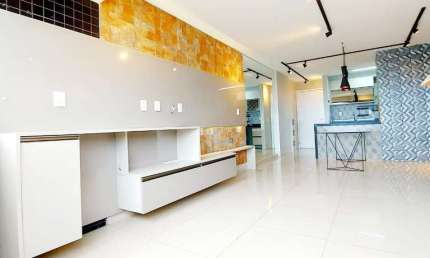 Apartamento com 3 quartos sendo 1 suíte no Bairro Farol - 78m²