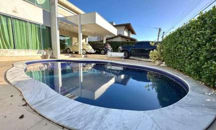 Casa Duplex com 4 suítes + DCE e Piscina no Jardim Petrópolis - 442m²