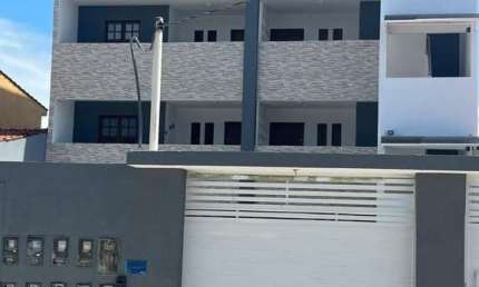 Apartamento com 2 dormitórios na Próximo à 5min da Praia do Francês - 72m²
