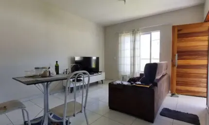 Casa com 3 dormitórios sendo 1 suíte em Condomínio Fechado em Marechal Deodoro - 78m²