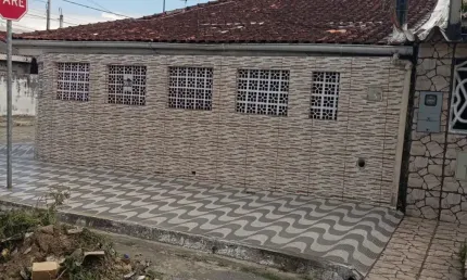 Casa com 2 quartos à venda na Rua Particular Esportista Ademilson Coelho, 60, Cidade Ocian, Praia Grande