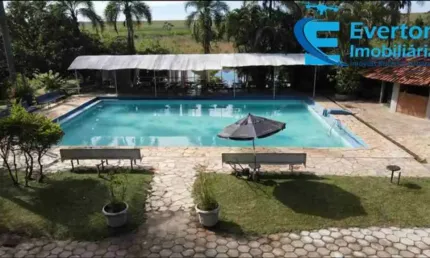 Excelente fazenda próxima a Uberlândia com 5,083 alqueires ou seja 24,6030 hectares