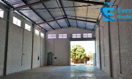 Galpão atualmente alugado localizado próximo da polícia federal da  Avenida  João Naves !
