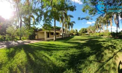 Oportunidade! Chácara  com 5.075 m² no Jockey Camping, em Uberlândia;