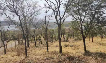 Chácara 4.800m2 - condomínio fechado miranda i - moradia e lazer. localizada apenas 40km de uberlândia, br 452 - sentido araxá.