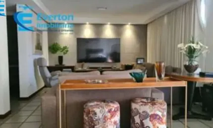 Apartamento 190 m² com 2 garagem individuais, 3 suites, salas estar e jantar, ar condicionado nos quartos e sala, sacada pra rua