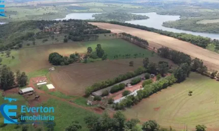 Fazenda Uberlândia - MG com 48.61 Hectares - 10.04 alqueires