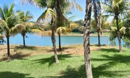 Rancho de tirar o fôlego à venda em cascalho rico-mg: ideal para pescaria e descanso! 2 quartos, 1 suíte,