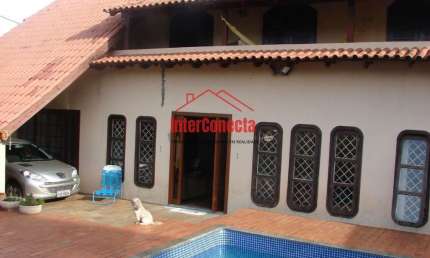 Casa com 4 quartos para alugar no Country, Cascavel 