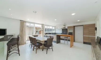 Casa com 4 quartos à venda na Rua Lourenço Mourão, Seminário, Curitiba, 304 m2 por R$ 3.500.000