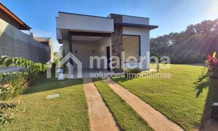 Casa com 3 quartos à venda na ALAMEDA ALVORADA, 80, Água Preta, Jarinu por R$ 640.000