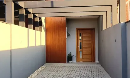 Sobrado no Nova Brasília com 3 quartos e ótimo padrão de acabamento
