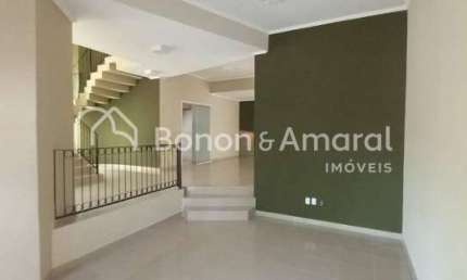 Casa de Condomínio com 4 Quartos e 4 banheiros à Venda, 390m² por R$ 1.650.000
