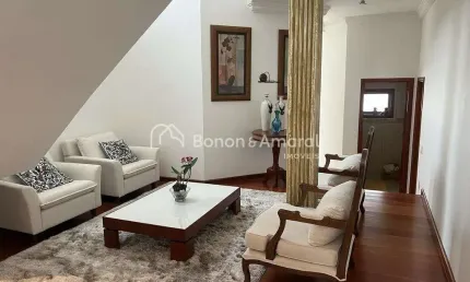 Casa com 4 Quartos e 4 Banheiros para Venda em Valinhos - SP