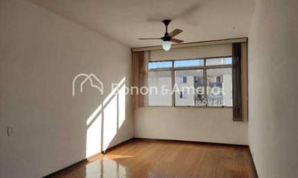 Apartamento com 3 Quartos e 2 banheiros à Venda, 94 m² por R$ 480.000