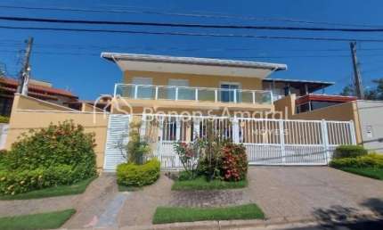 Casa estilo sobrado a venda no Caminhos de San Conrado, com 365 m² de área construída, 4 quartos.