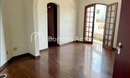 Apartamento com 3 Quartos e 3 banheiros à Venda, 263m² por R$ 950.000