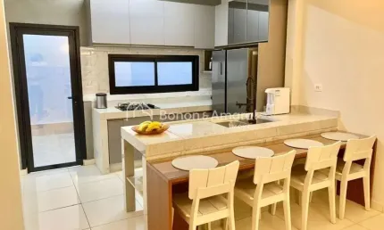 Aconchegante casa com 3 quartos a venda no Santa Cecília