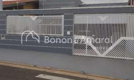 Casa térrea com 3 dormitórios, sendo uma suíte, com 205m² de construção em Barão Geraldo - Campinas.