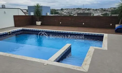 Excelente sobrado à venda em condomínio, com 3 suítes e linda piscina, por R$ 1.690.000,00