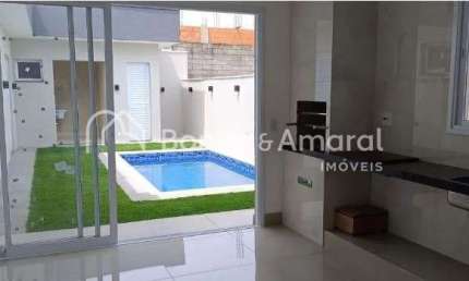 Casa térrea de 3 quartos, recém construída, no condomínio Jardim do Jatobá em Hortolândia