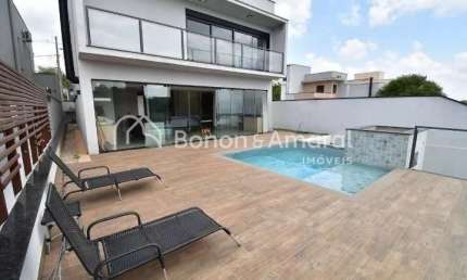 Casa em Condomínio à venda, construção nova, 300m² área construída