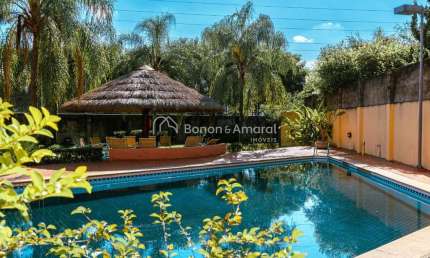 Casa à venda com 4 quartos, 2 suítes, 263 m² no Villa Imperial