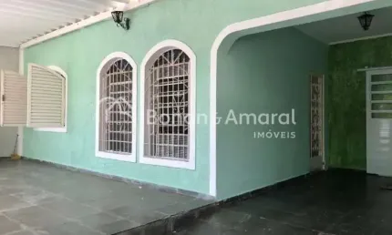 Casa térrea com Edicula para venda no Pq. São Quirino