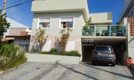 Casa aconchegante com piscina e espaço gourmet no Condomínio São Lourenço, em Valinhos!