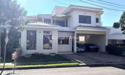 &amp;#34;Casa Espaciosa com 4 Suítes e Área de Lazer Completa em Condomínio Seguro&amp;#34;