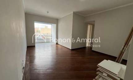 Apartamento à venda com 3 quartos sendo uma suíte, 3 banheiros, 1 vaga 105m²- Bosque