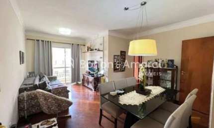 Amplo apartamento à venda com 3 quartos sendo 1 suíte, 3 banheiros, 2 vagas 105m² - Bosque