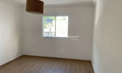 Apartamento à Venda com 2 Quartos e 1 Banheiro , 60 m²