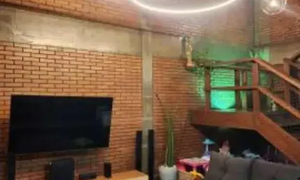 Sobrado com grande área verde a venda no Planalto Paulista, 3 dormitórios, suite, 4 vagas.