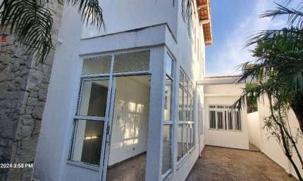 AMPLO SOBRADO - ESQUINA RESIDÊNCIAL/COMERCIAL - CAMPO BELO VENDA/LOCAÇÃO.
