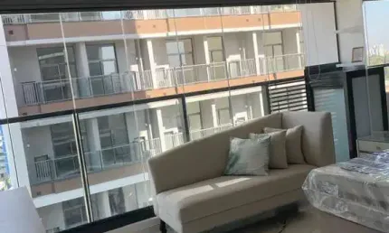 Studio pronto para mudar! novo, todo mobiliado e equipado, a 10m do metrô