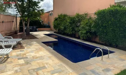 MODERNA CASA Á VENDA EM CONDOMÍNIO FECHADO - 200M² - GRANJA JULIETA.