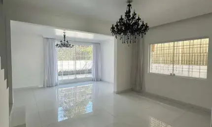 Casa a venda no campo belo - 5 dormitórios - 1 suíte - 250m².