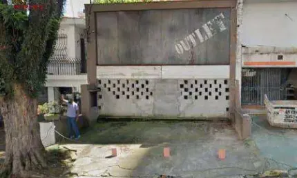 Casa comercial para alugar na Rua Bernardino de Campos, Campo Belo, São Paulo