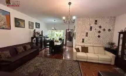 CASA TÉRREA COM 550M² - MUITA ÁREA VERDE PARA VENDA/LOCAÇÃO NO BROOKLIN.