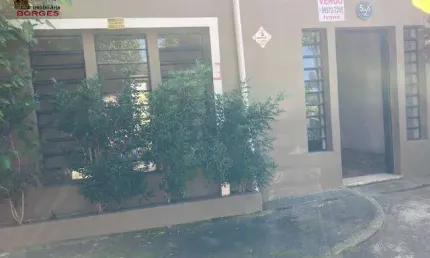 PEQUENO SOBRADO - NUMA DAS MELHORES RUAS DO BROOKLIN - VENDA.