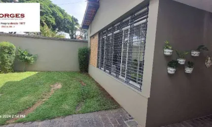 CASA TÉRREA 3 DORMITÓRIOS  (1 SUÍTE) - 5 VAGAS  LOCAÇÃO/VENDA NO BROOKLIN.