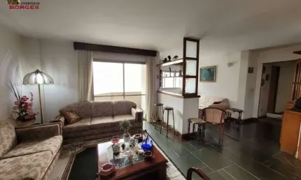Moema totalmente fora da rota com 162m² úteis e 3 vagas de garagem!!!!
