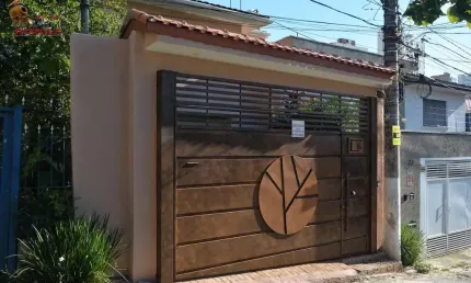 SOBRADO PARA LOCAÇÃO EXTREMAMENTE PRONTO UMA GRAÇA 2 VAGAS C/ PORTÃO ELET.